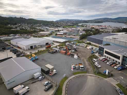 Yard In Porirua - 1500 to 3200sqm 