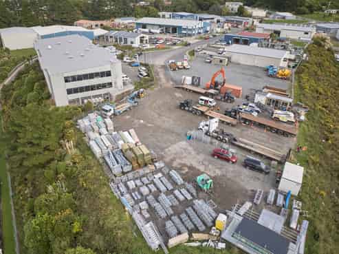 Yard In Porirua - 1500 to 3200sqm 