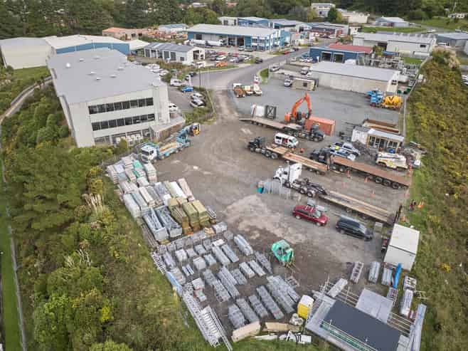 Yard In Porirua - 1500 to 3200sqm 