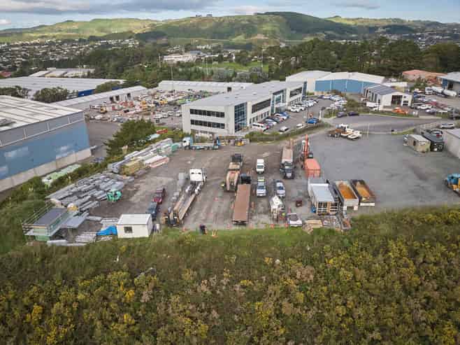 Yard In Porirua - 1500 to 3200sqm 