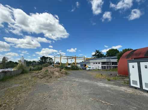 Versatile Industrial Premises + Yard Area