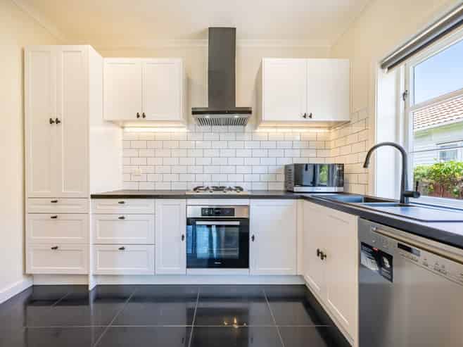 1/24 Mahoe Street, Belmont