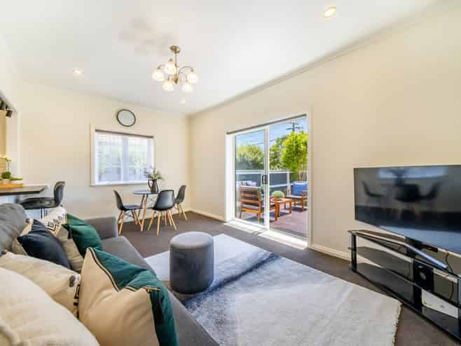 1/24 Mahoe Street, Belmont