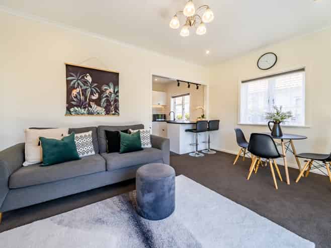 1/24 Mahoe Street, Belmont