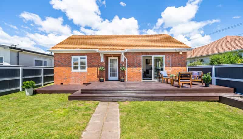 1/24 Mahoe Street, Belmont