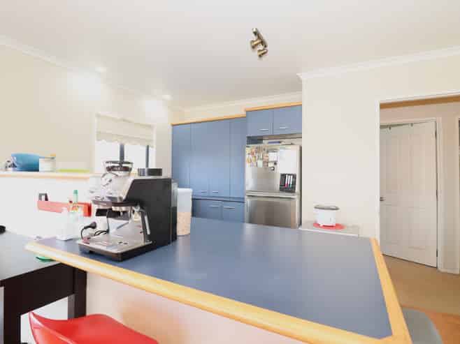 8A Bretton Lane, Mellons Bay