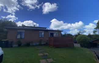 8A Bretton Lane, Mellons Bay