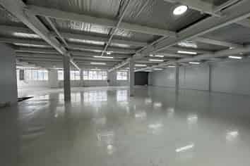 Well-positioned St Johns warehouse