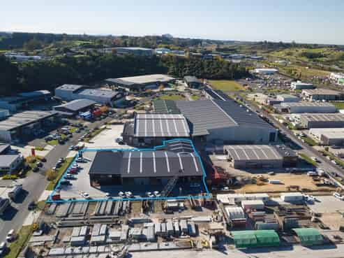 A Grade Office/Warehouse Facility