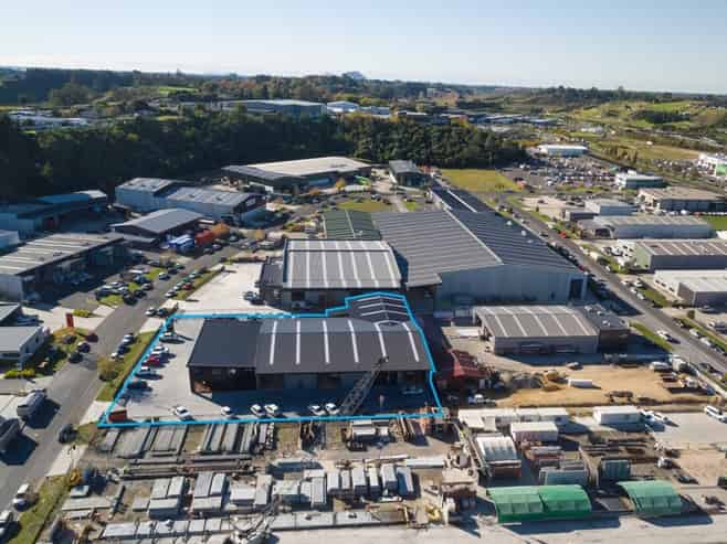 A Grade Office/Warehouse Facility