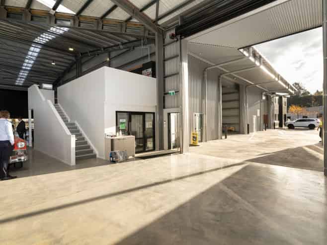 A Grade Office/Warehouse Facility