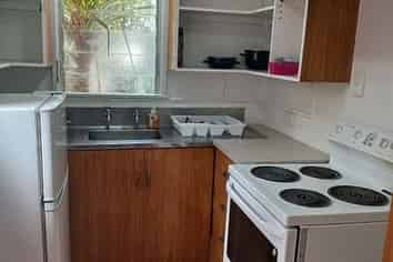 30 Carlyle Street, North East Valley