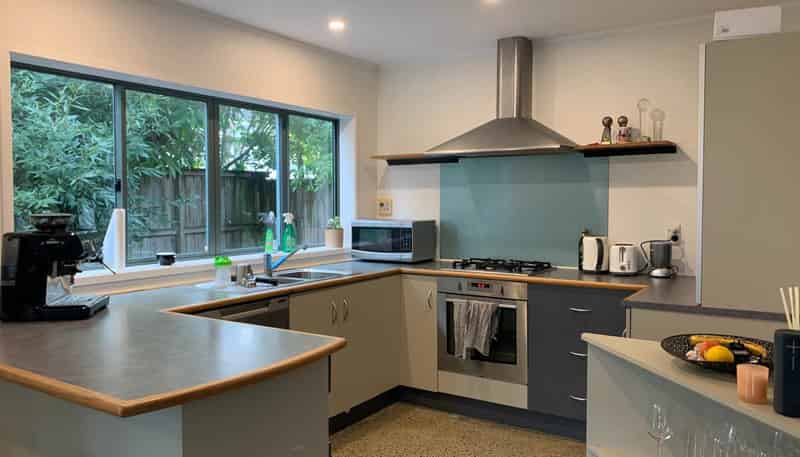 28a Lloyd Avenue, Mount Albert