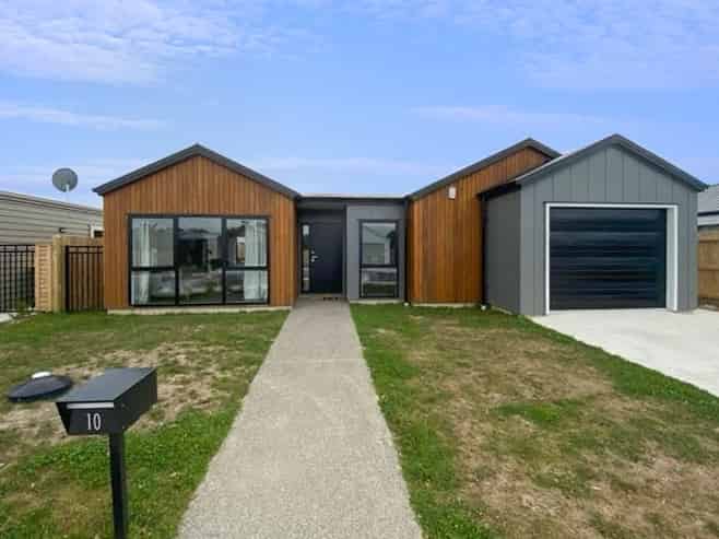 10 Rotoiti Place, Paraparaumu