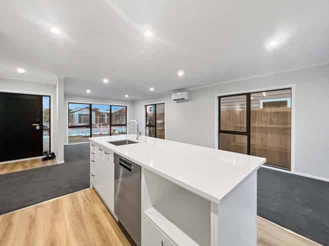 10 Rotoiti Place, Paraparaumu