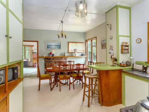 266 Wood Street, Woodside