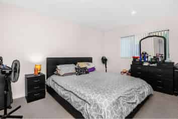 98 Popokatea Drive, Takanini