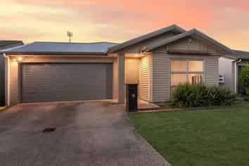 98 Popokatea Drive, Takanini