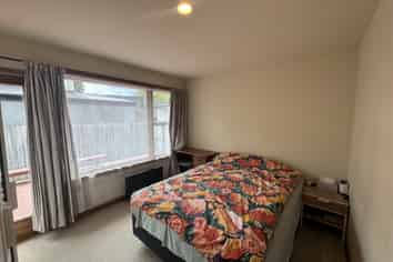 2/31 Bishop Street, Saint Albans