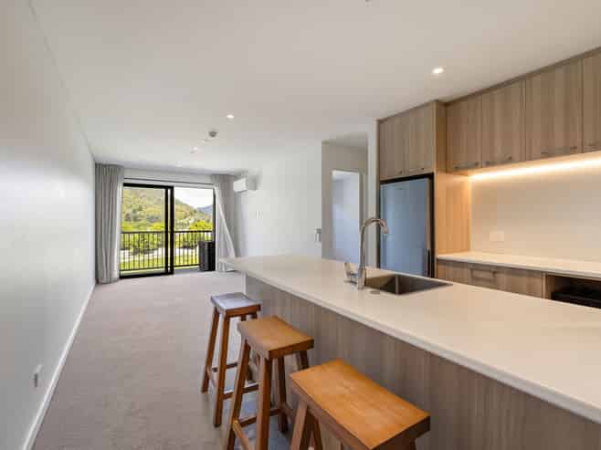 408/10 Copper Beech Avenue, Frankton