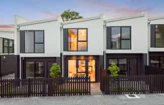 16 Handley Avenue, Narrow Neck