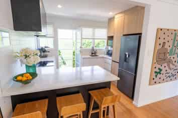 2/13A Kingsway Avenue, Sandringham