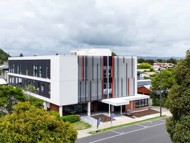 Ground floor professional space