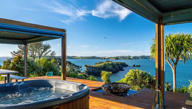 Share 2 Moturoa Island, Russell