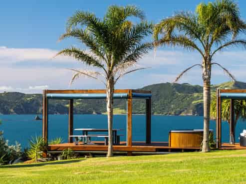 Share 2 Moturoa Island, Russell