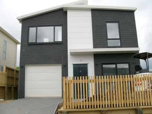 12 Retallick Place, Flagstaff