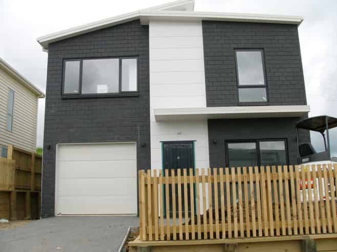 12 Retallick Place, Flagstaff