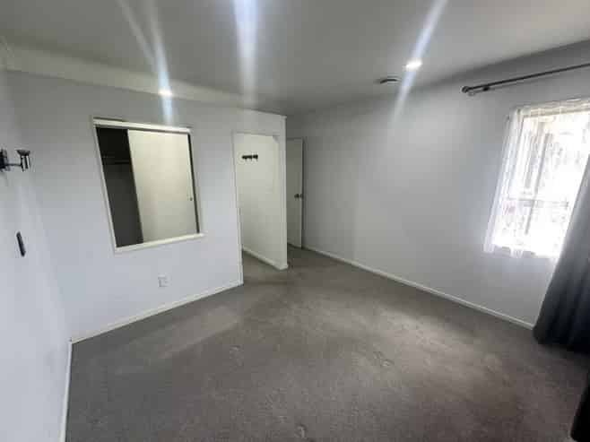 10 Sunnyridge Place , Hillsborough