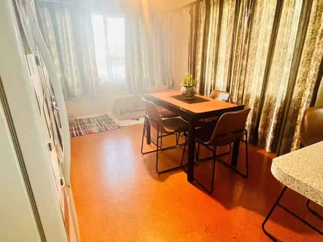 10 Sunnyridge Place , Hillsborough