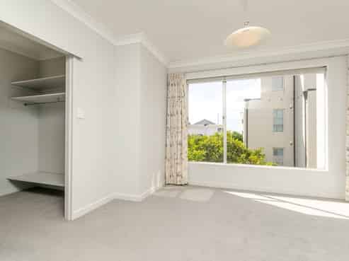 3/7 The Parade, Saint Heliers