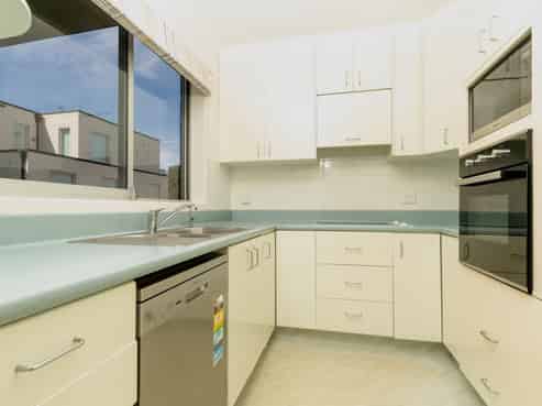 3/7 The Parade, Saint Heliers