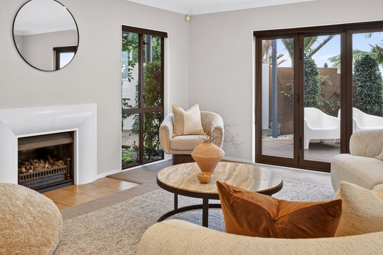 A Lifestyle You'll Never Want to Leave - Altro