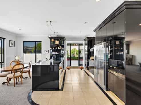 128B Thompson Road, Bluff Hill