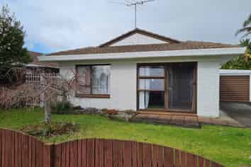 2A Roys Road, Weymouth