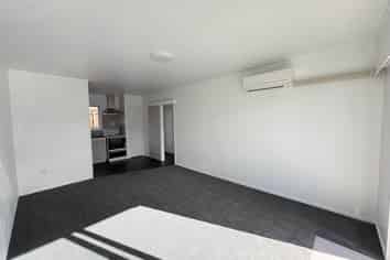 1/317 Western Hills Drive, Avenues