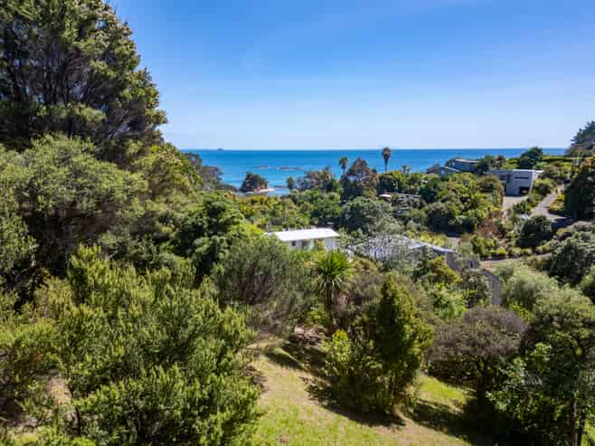 9 Empire Avenue, Oneroa