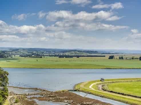 64a Nilgiri Road, Poraiti