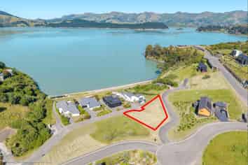17 Te Wharau Lane, Charteris Bay