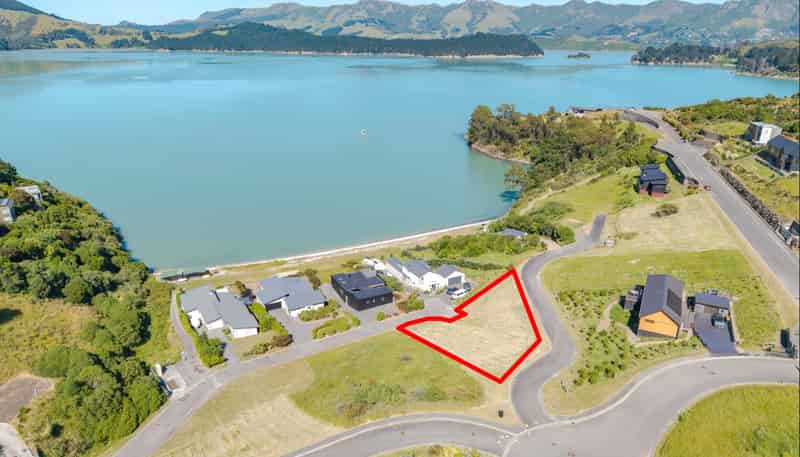 17 Te Wharau Lane, Charteris Bay