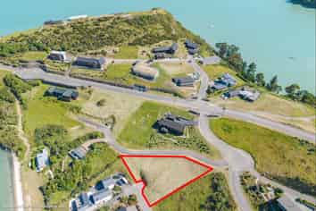 17 Te Wharau Lane, Charteris Bay