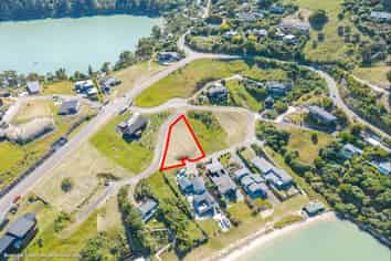 17 Te Wharau Lane, Charteris Bay