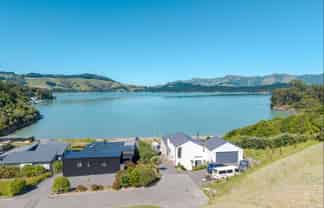 17 Te Wharau Lane, Charteris Bay