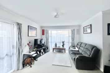 2/38 Mako Mako Road, Levin