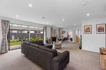 5 Davaar Crescent, Yaldhurst