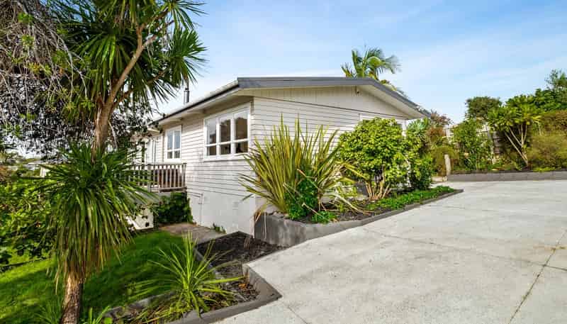 8 Reiman Street, New Lynn