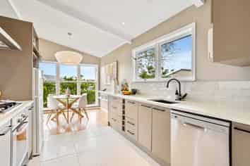 8 Reiman Street, New Lynn